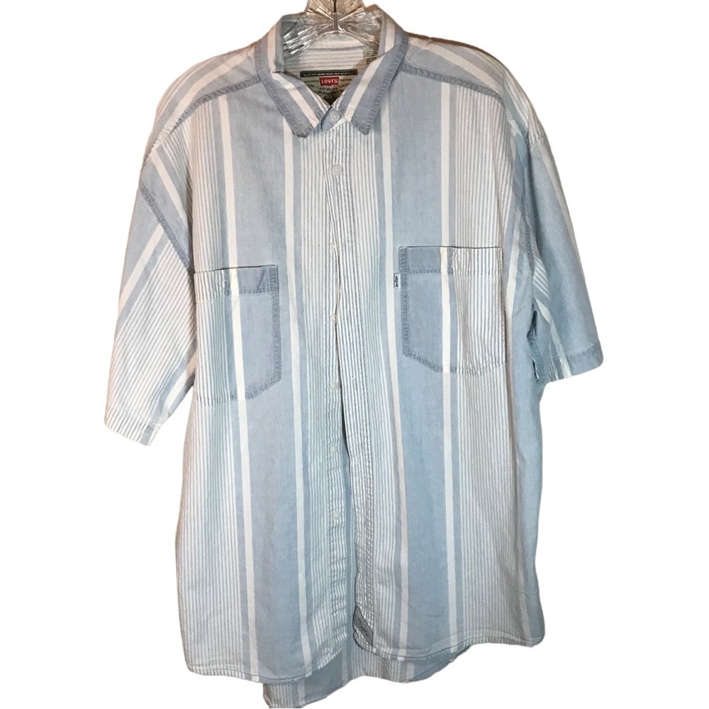 Levi’s men’s vintage 1994 button front short sleeve shirt faded blue size L